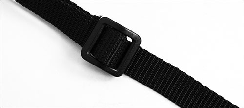 登山杖細節-調整式腕帶，扣具設計